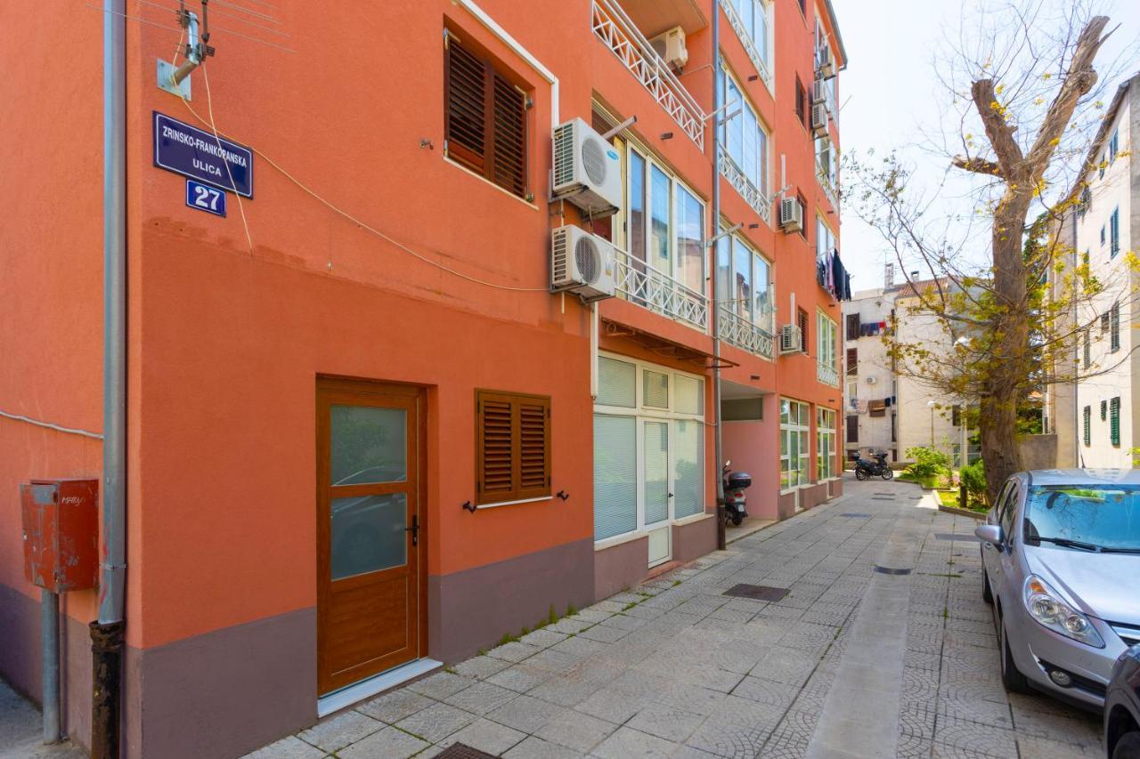 Apartman Angie Макарска Екстериор снимка